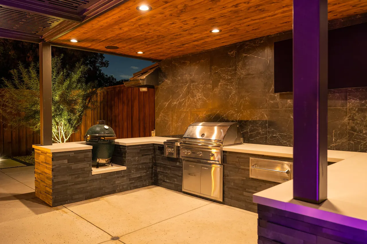 Outdoor Kitchens by Verde Outdoors