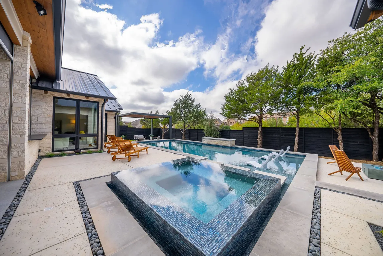 New Pool Construction by Verde Outdoors (photo 2)