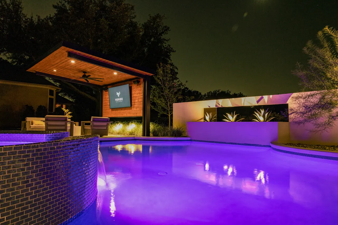 Jordan Way — custom pool in Frisco, TX by Verde Outdoors