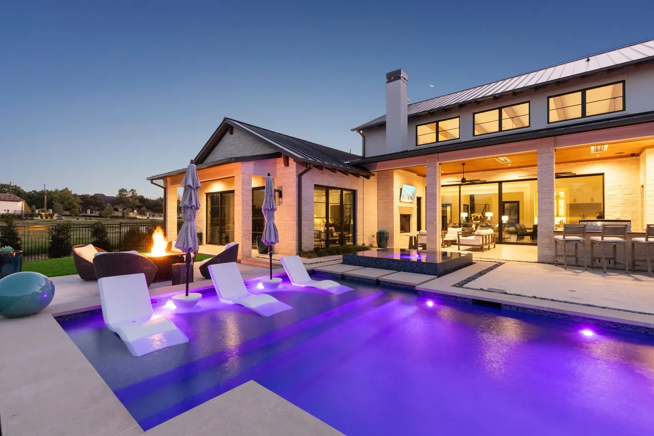 Oak Alley — Sports Retreat — custom pool in Colleyville, TX by Verde Outdoors