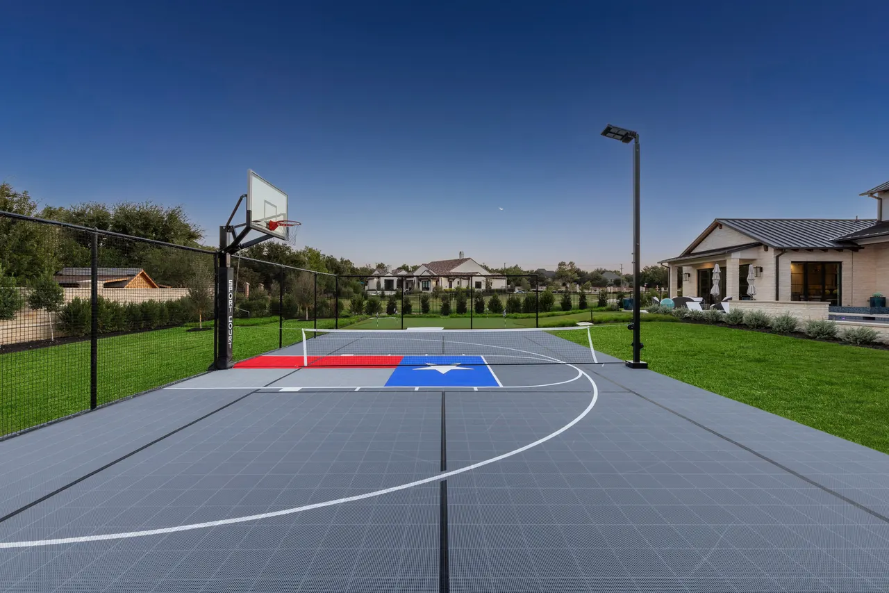 Oak Alley — Sports Retreat — custom pool in Colleyville, TX by Verde Outdoors (photo 11)