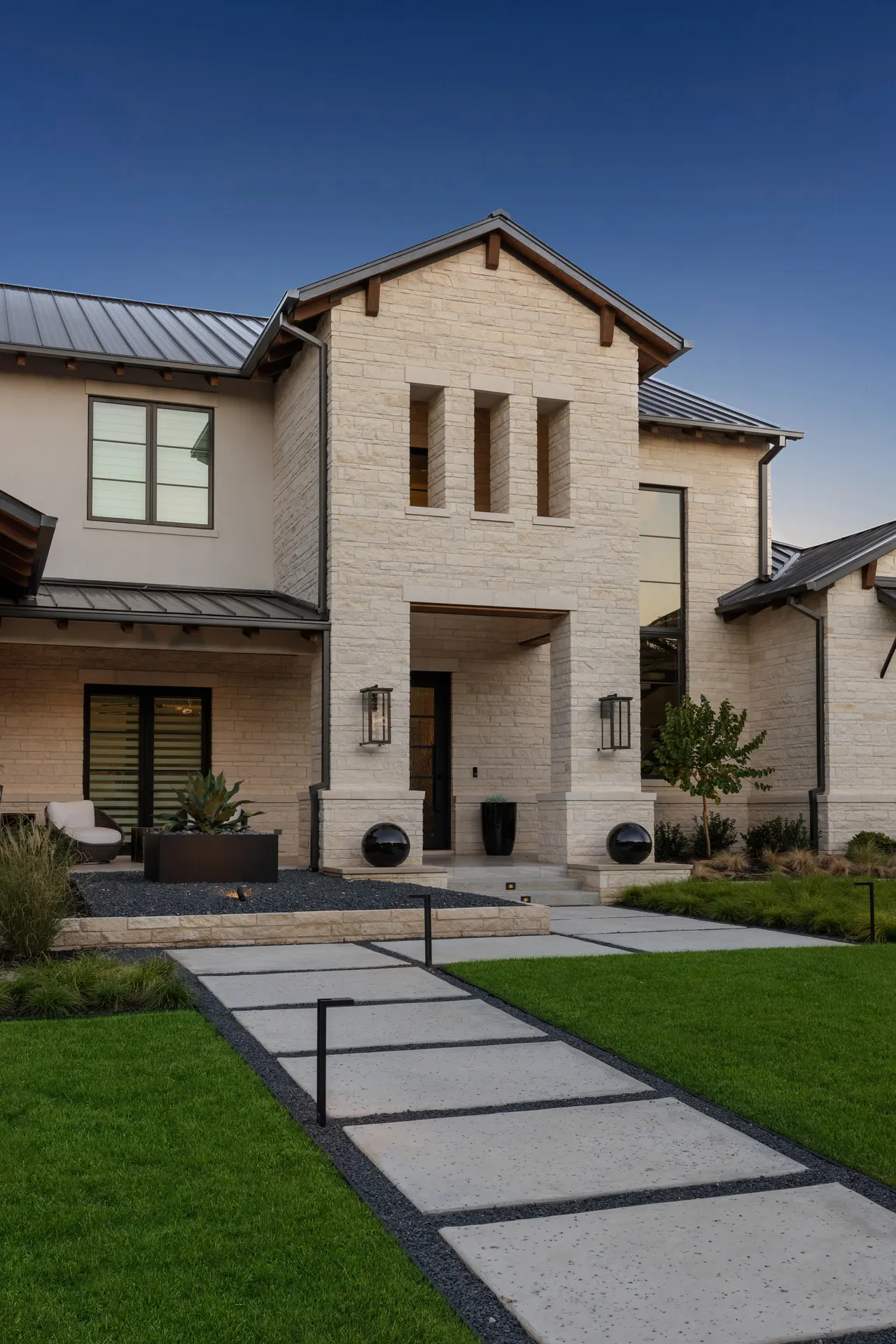 Oak Alley — Sports Retreat — custom pool in Colleyville, TX by Verde Outdoors (photo 13)