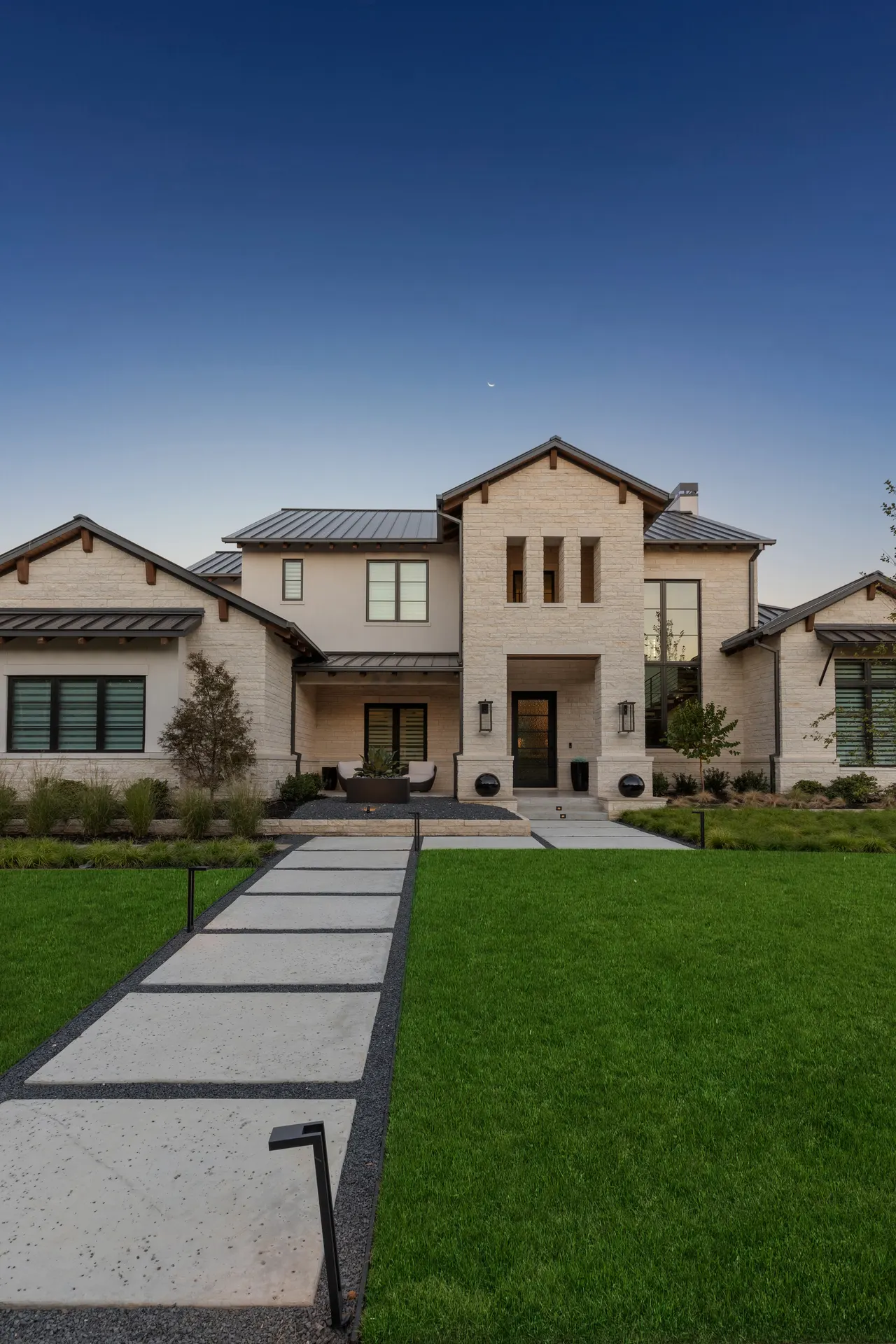 Oak Alley — Sports Retreat — custom pool in Colleyville, TX by Verde Outdoors (photo 16)