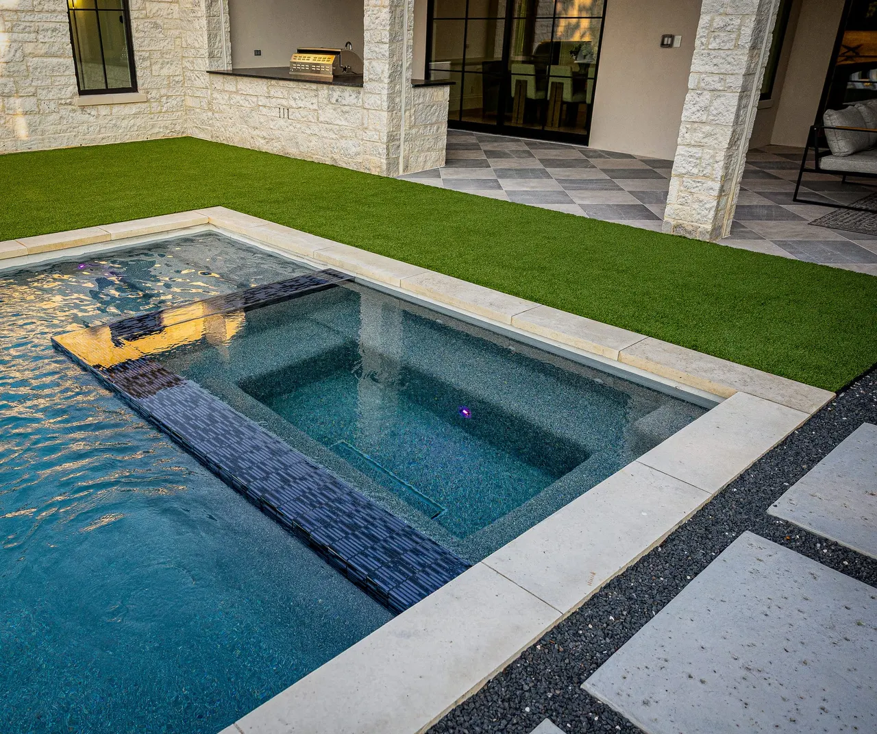 Oakbrook Hills Model — custom pool in Keller, TX by Verde Outdoors (photo 18)