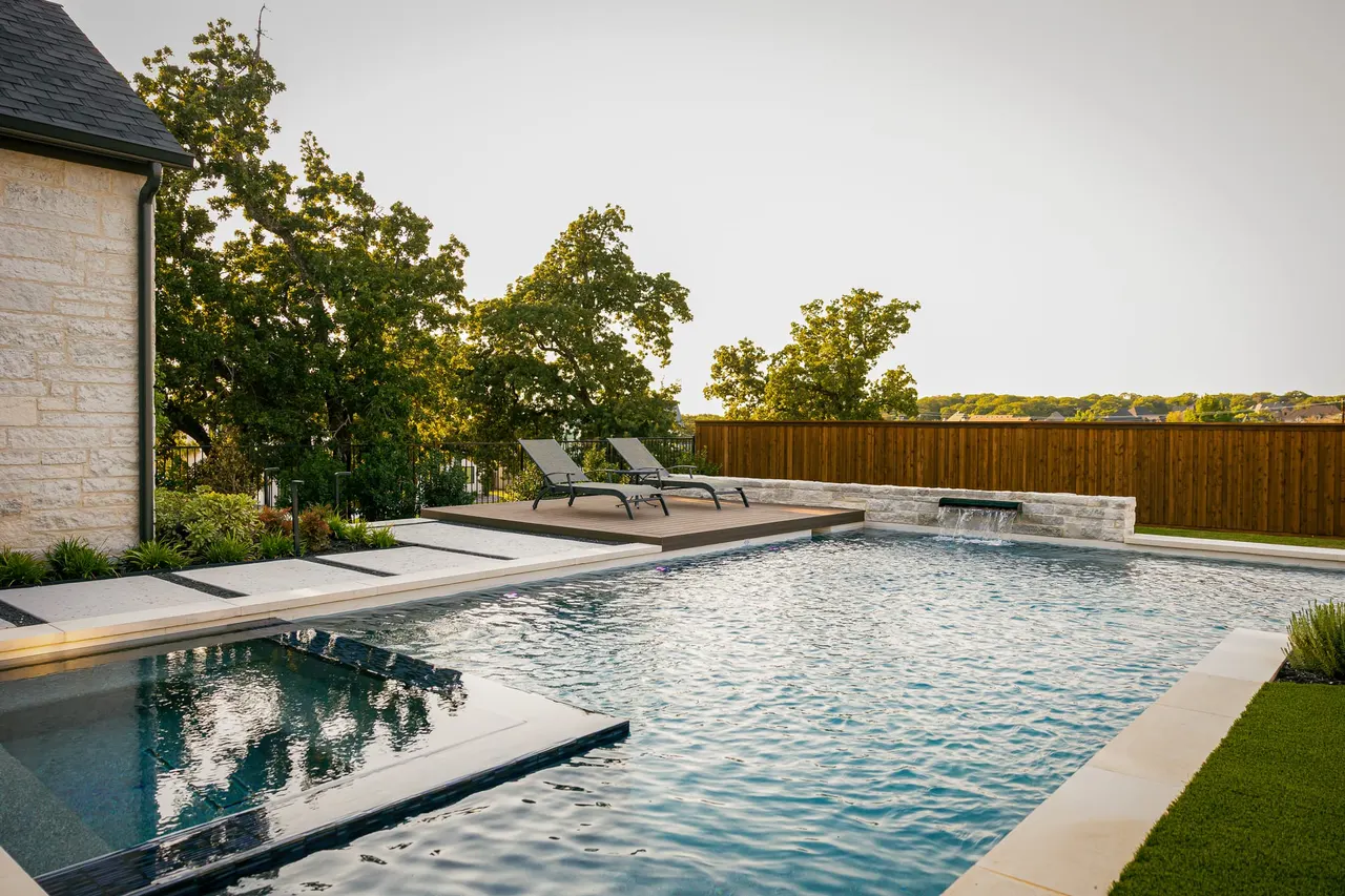 Oakbrook Hills Model — custom pool in Keller, TX by Verde Outdoors (photo 23)