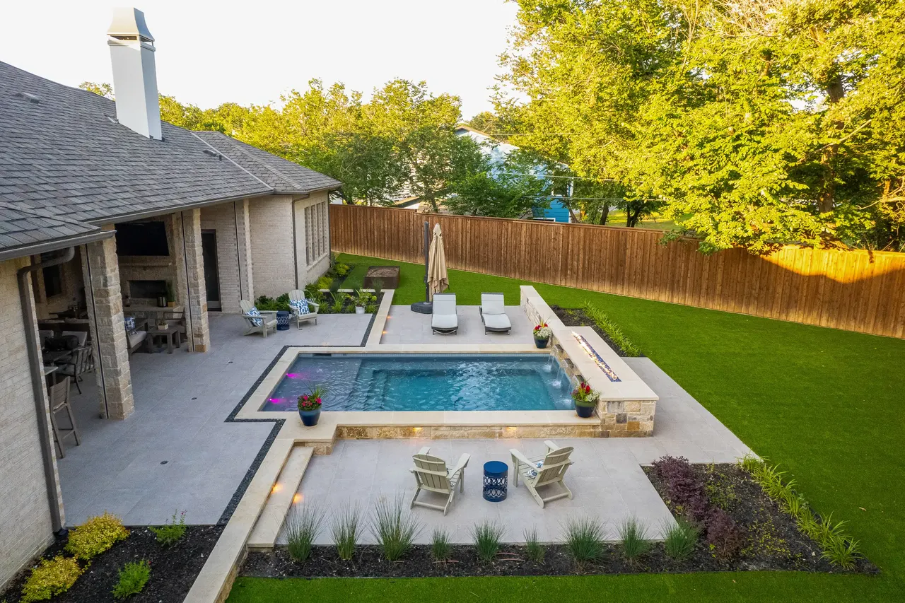 Oakbrook Hills — custom pool and outdoor living environment in Keller, TX by Verde Outdoors