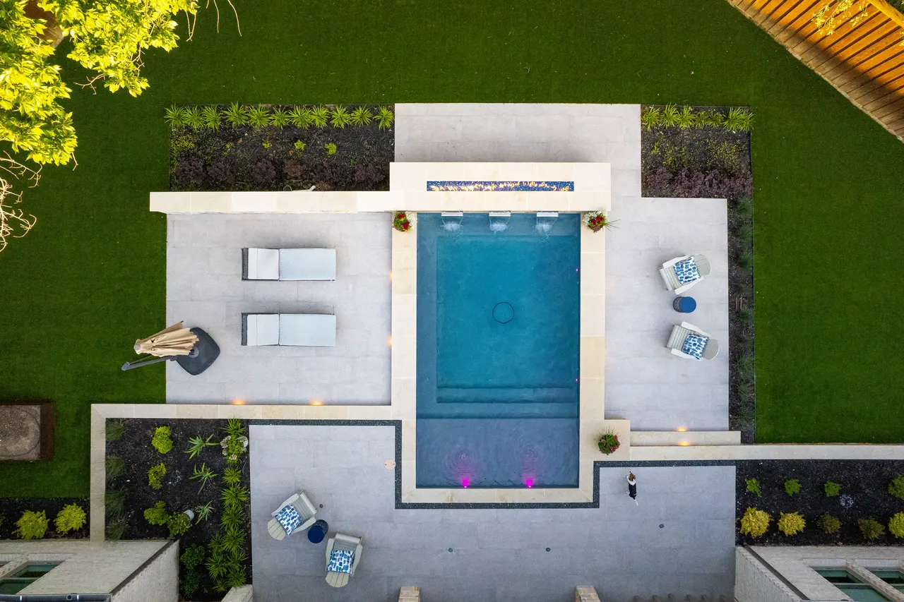 Oakbrook Hills — custom pool in Keller, TX by Verde Outdoors — aerial view (photo 3)
