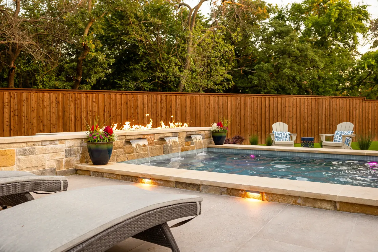 Oakbrook Hills — custom pool in Keller, TX by Verde Outdoors (photo 14)