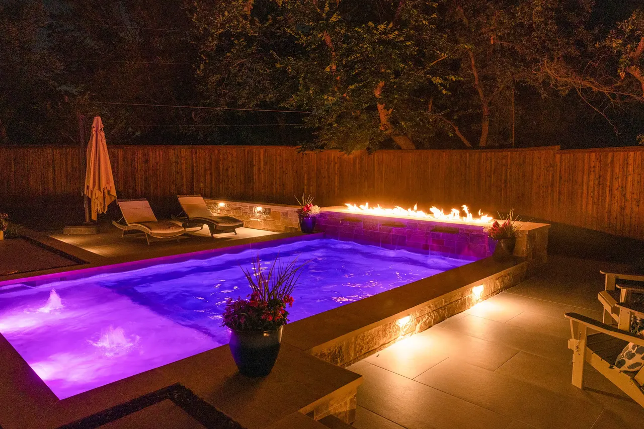 Oakbrook Hills — custom pool in Keller, TX by Verde Outdoors (photo 17)