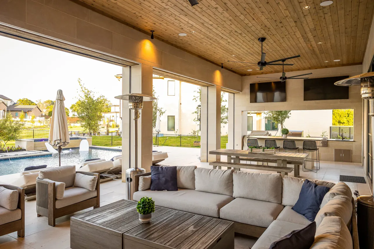 Park Vista — custom pool in Southlake, TX by Verde Outdoors (photo 21)
