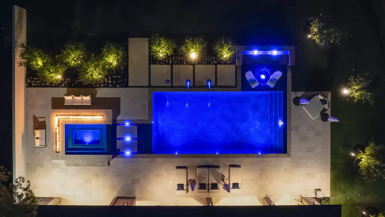 Park Vista — custom pool in Southlake, TX by Verde Outdoors — aerial view (photo 33)