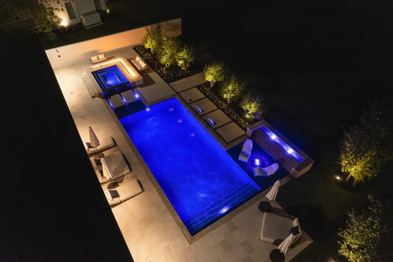 Park Vista — custom pool in Southlake, TX by Verde Outdoors — aerial view (photo 35)