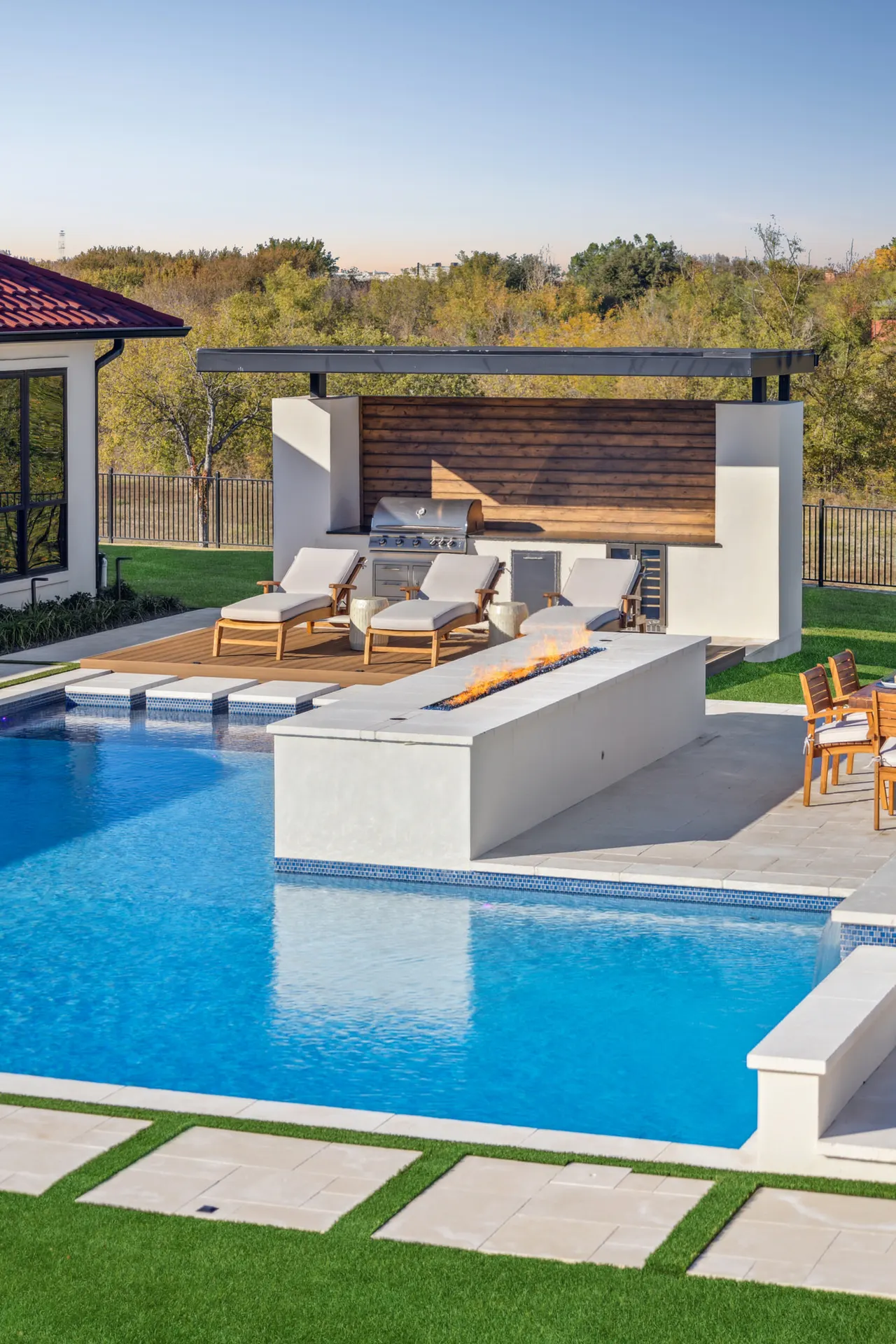 Ridgetop — custom pool in Roanoke, TX by Verde Outdoors (photo 12)