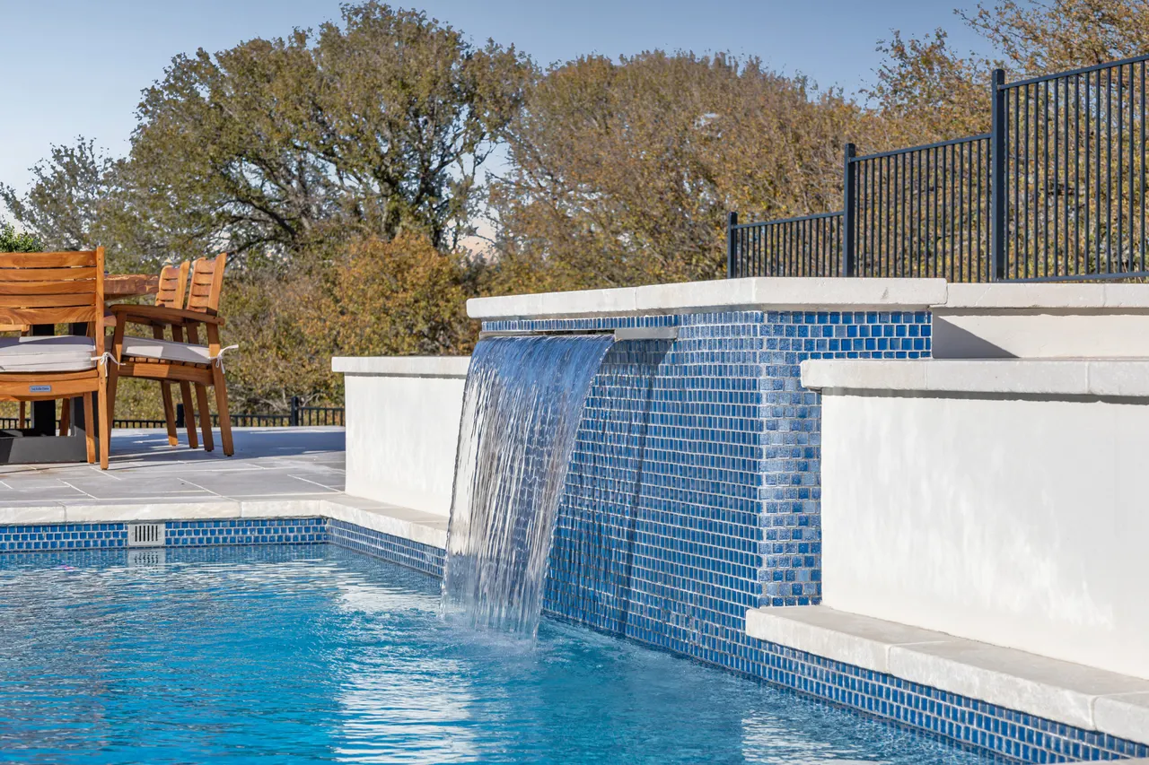 Ridgetop — custom pool in Roanoke, TX by Verde Outdoors (photo 18)