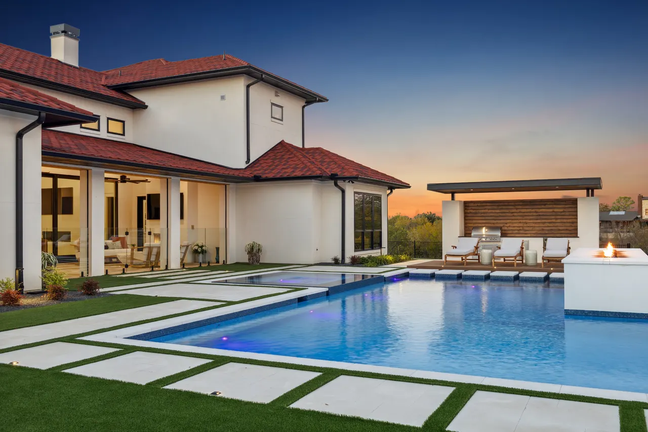 Ridgetop — custom pool in Roanoke, TX by Verde Outdoors (photo 26)