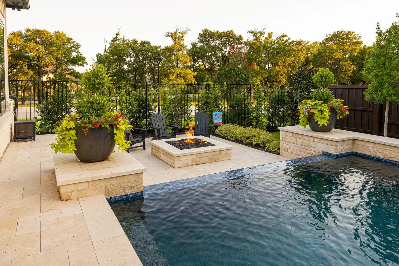 Sawyer Dr — custom pool in Colleyville, TX by Verde Outdoors (photo 2)