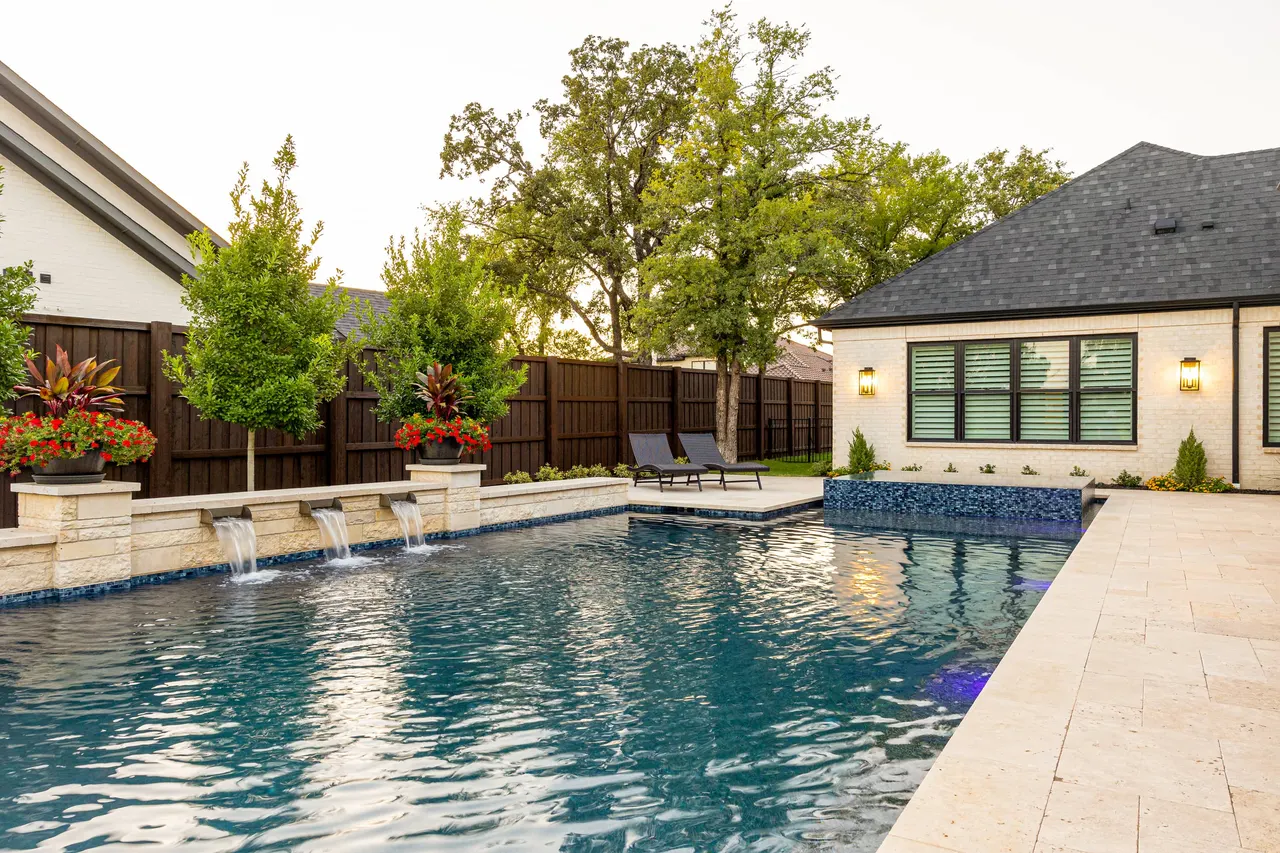 Sawyer Dr — custom pool in Colleyville, TX by Verde Outdoors (photo 6)