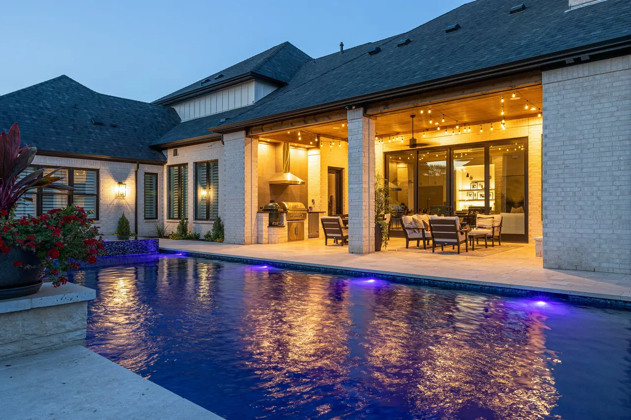 Sawyer Dr — custom pool in Colleyville, TX by Verde Outdoors (photo 7)