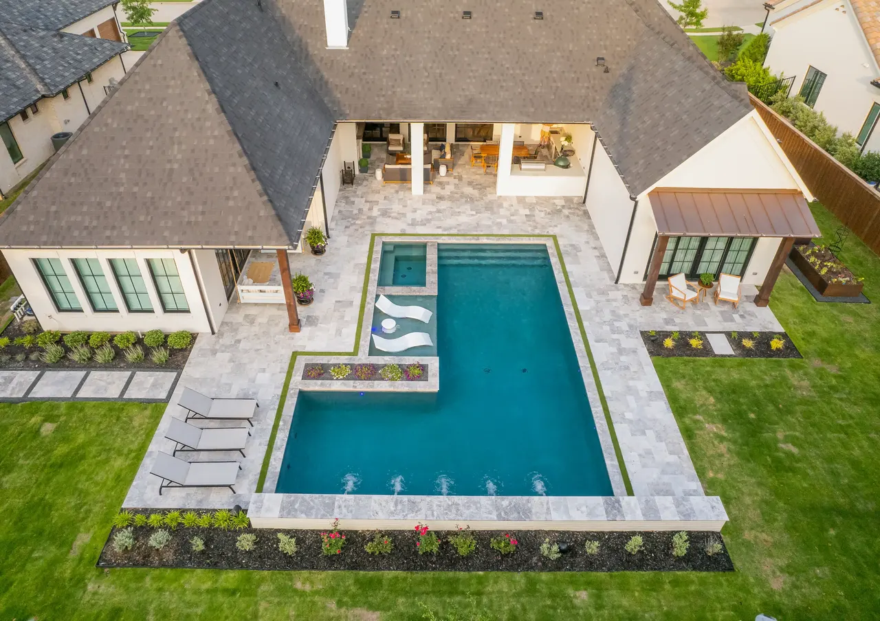 Winnie Dr — custom pool in Colleyville, TX by Verde Outdoors